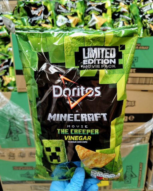 (2 for £1.00) Doritos - Minecraft Edition - Creeper Vinegar - 180g BBE 23/08/25