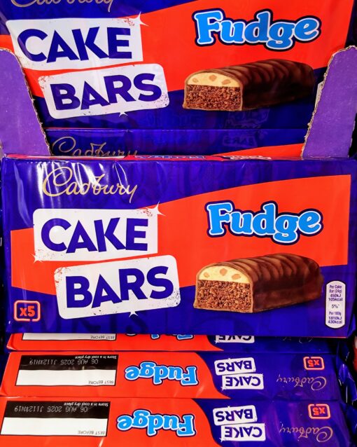 Cadbury - Cake Bars - Fudge BBE 06/08/25